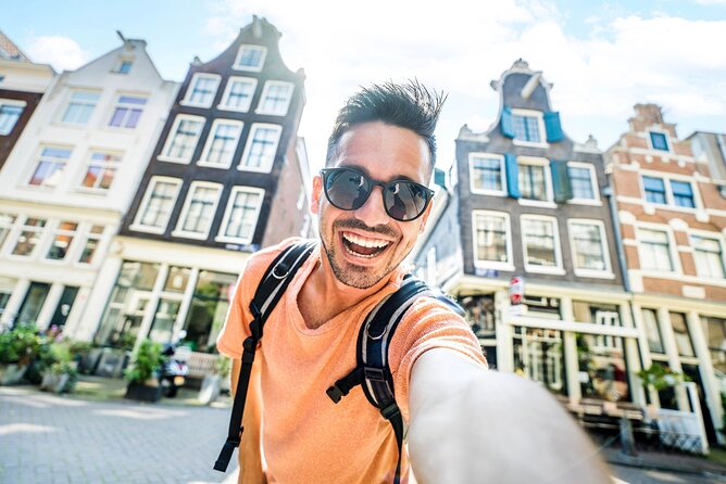 Historic Amsterdam Walking Tour: Royal Palace & Flea Markets - Beurs van Berlage and the city’s trading past