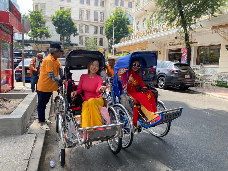 Ho Chi Minh: Authentic Market Cyclo Tour without Tour guide - Pickup, meeting points, and the small details that matter