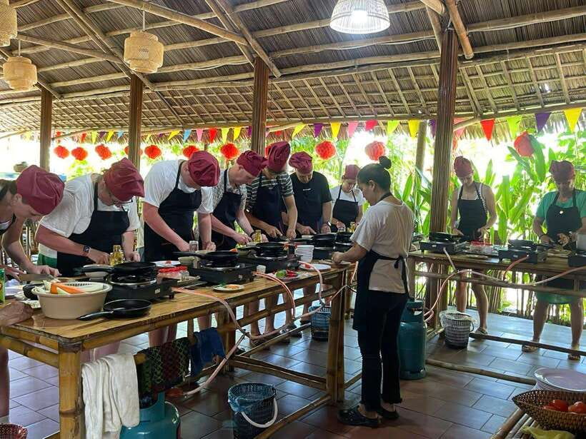 Hoi An: Cooking Class, Crab Fishing-Basket Boat, Market Tour - Cruising Cam Thanh in a round bamboo boat
