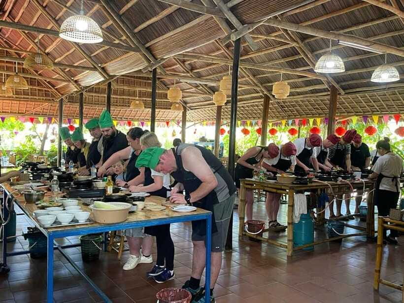 Hoi An: Cooking Class, Crab Fishing-Basket Boat, Market Tour - Timing, transport, and group size