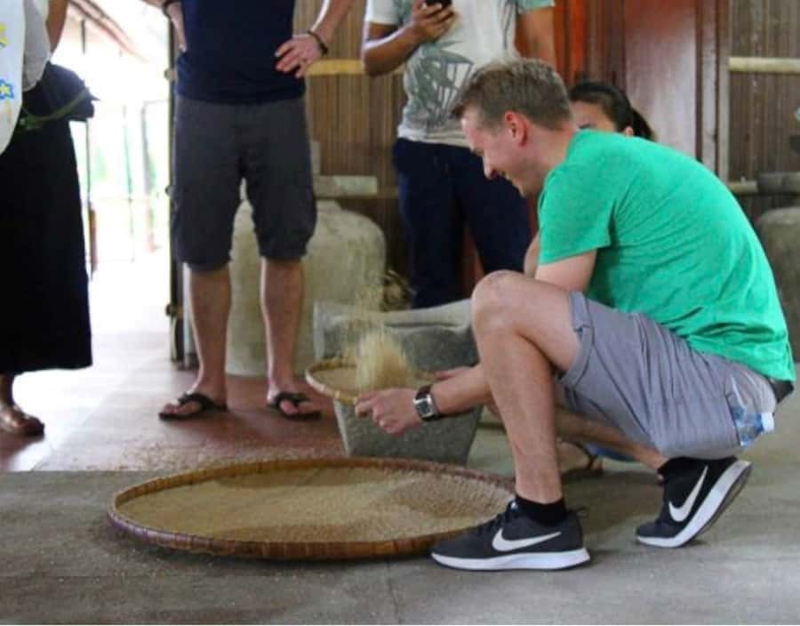 Hoi An Cooking Class - Local Market Experience -River Cruise - Learning traditional noodle making
