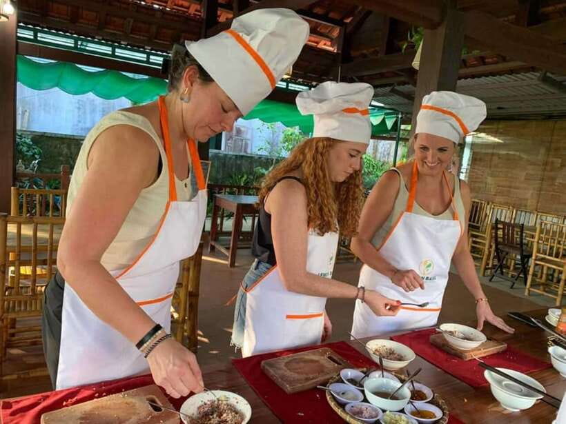 Hoi An : Cooking Class, Market Tour, and Basket Boat Ride - What the $29 price really covers