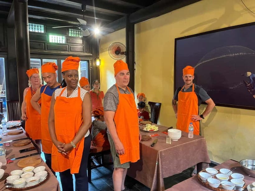 Hoi An: Cooking Class with Exploring Hoi An Market - Key details at a glance