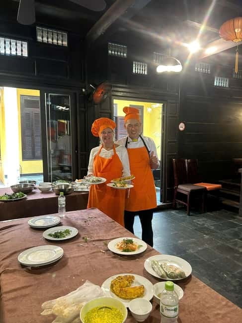 Hoi An: Cooking Class with Exploring Hoi An Market - Starting with green tea at Otta Cuisine