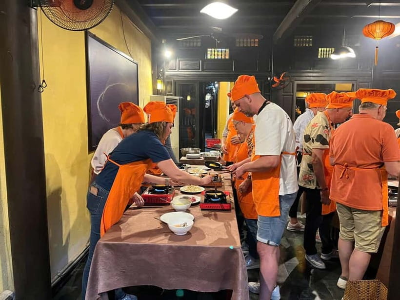 Hoi An: Cooking Class with Exploring Hoi An Market - Guide Watermelon and the human touch