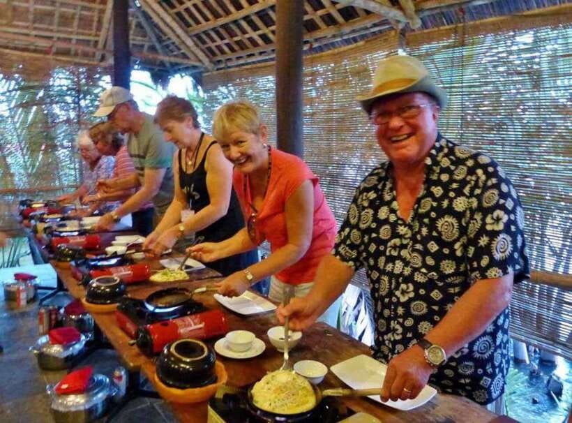 Hoi An: Eco Cooking Class with Market Trip and Basket Boat - Riding the round boats in Cam Thanh