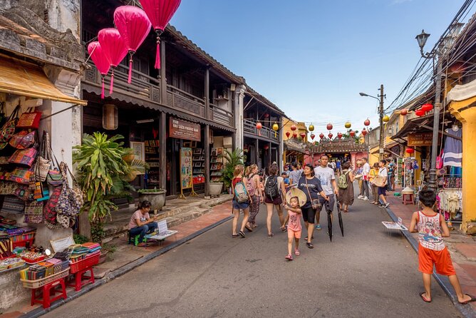 Hoi An Night Market - Ancient Town street food tours by Night - What Jun and Jackie add to the evening
