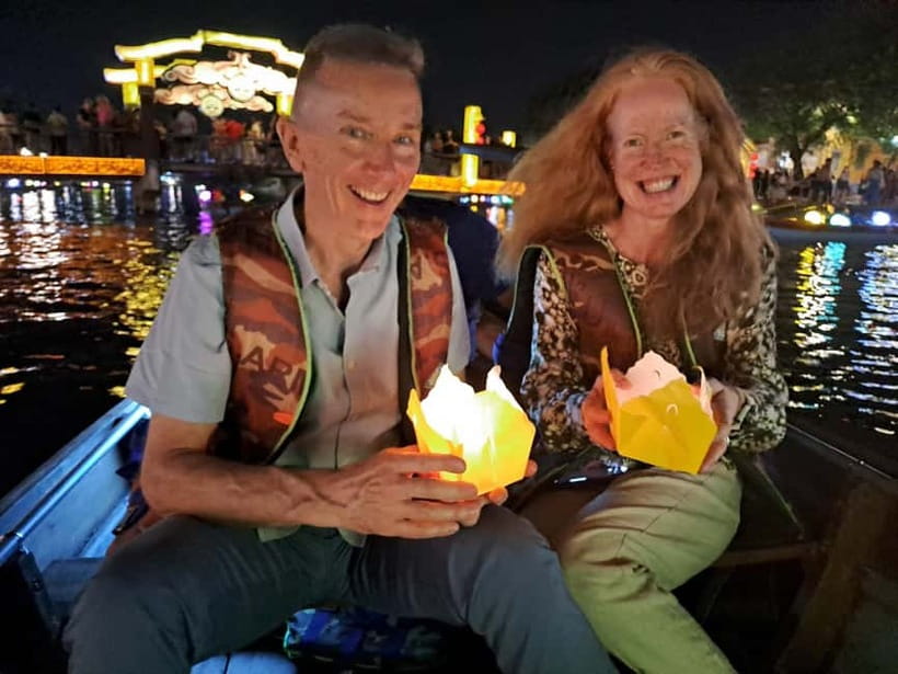 Hoi An Street Food, night market and lantern boat ride - Key points at a glance