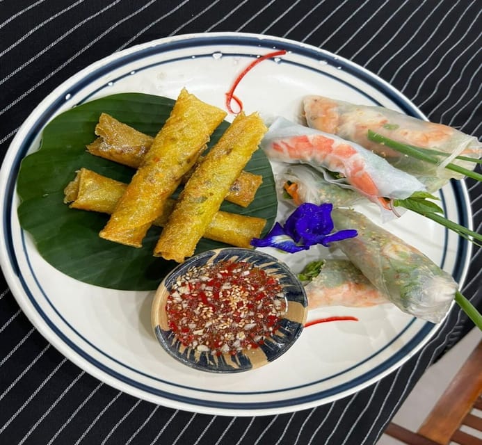 Hoi An:Vegetarian Cooking Class & Explore Market wChef Thanh - Eating what you cook