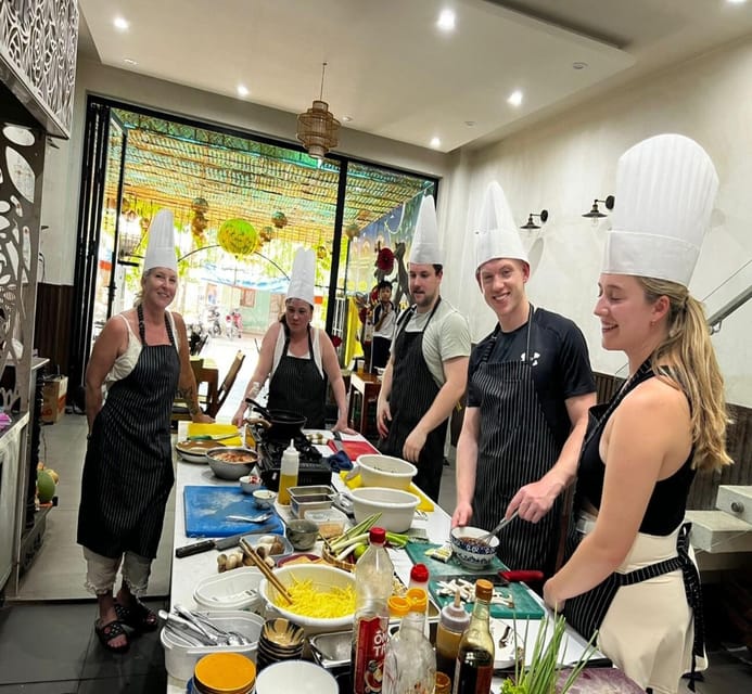 Hoi An:Vegetarian Cooking Class & Explore Market wChef Thanh - From market ingredients to the cooking table