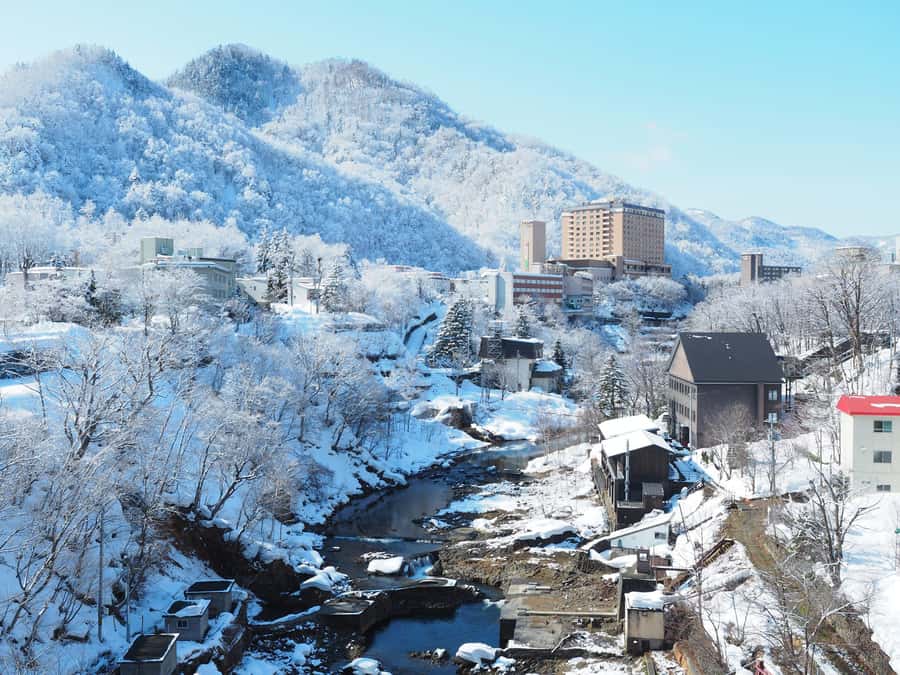Hokkaido Sapporo :Hill of Buddha, Beer Museum & Fish Market - Sapporo Beer Museum: a short lesson with an optional taste