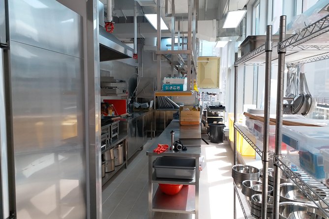 Hong Kong Market Walking Tour & Chinese Cooking Class - Is $131.25 per person fair?