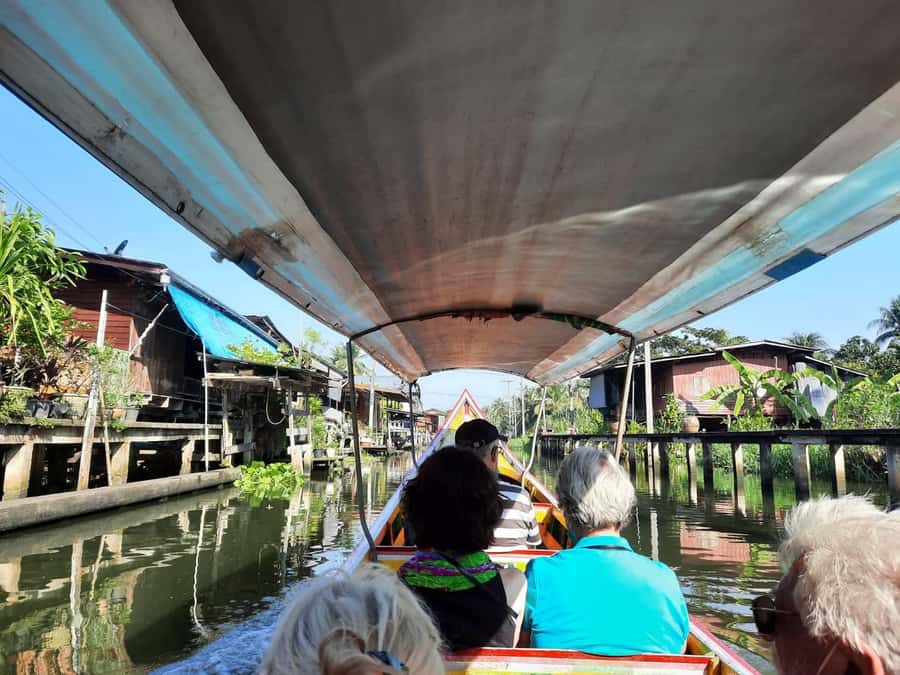 Hua Hin: Maeklong Railway & Amphawa Floating Markets Tour - Walking Amphawa for snacks and crafts
