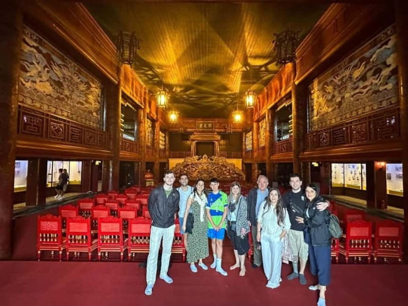 Hue: Dragon Boat Cruise, Imperial Citadel, & Market Day Trip - Dong Ba Market: Hue beyond the monuments