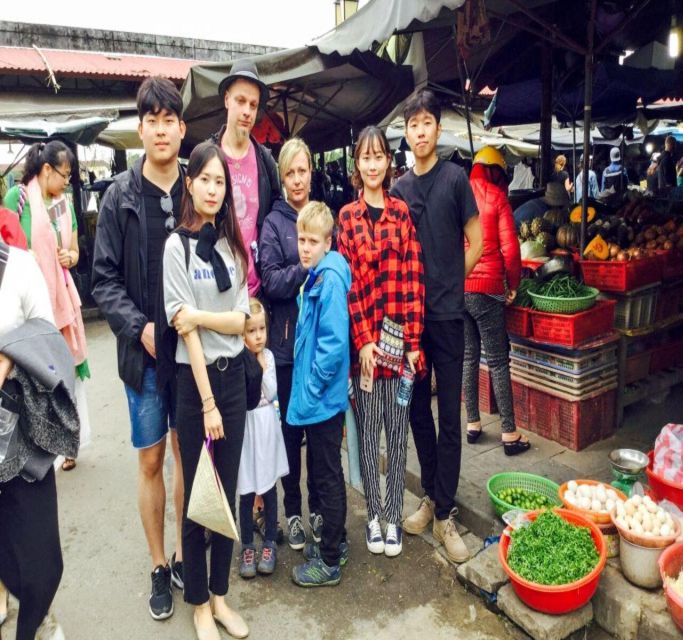 Hue: Vietnamese Cooking Class in Local Home & Market trip - At the market, ingredients become part of the lesson