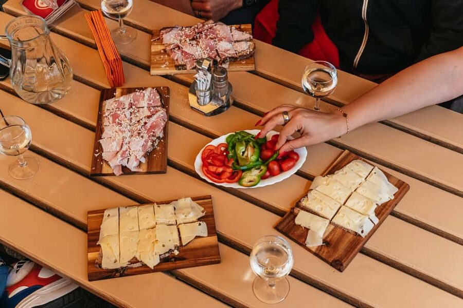 Hungry in Vienna? A Food Lover’s Coffee & Market Walk - Guides who make the food matter