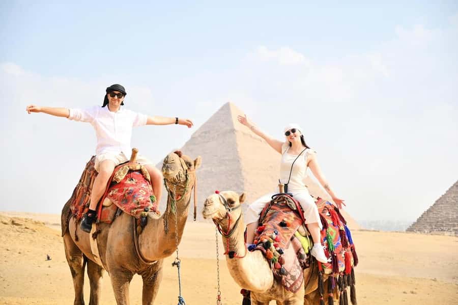 Hurghada: Cairo Pyramids, Sphinx, Museum & Bazaar Day Tour - The real cost of seeing Cairo from Hurghada