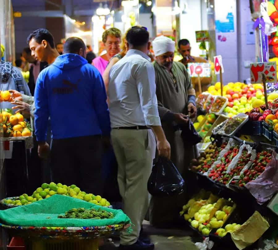 Hurghada: City Guided Tour with Local Market Stop - The guides are the main reason to book