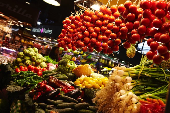 Interactive Paella & Market: Bottomless Wine & Rambla Views - The menu: five Spanish dishes in one session