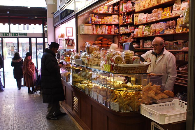 Intimate Modena Food Tour: Market & Local Secrets (Max 8) - Starting at Piazza Grande and the Pietra Ringadora