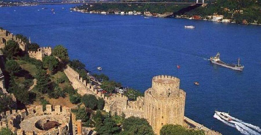 Istanbul: Afternoon Bosphorus Cruise and Spice Bazaar Tour - The Bosphorus from a ferry or private boat