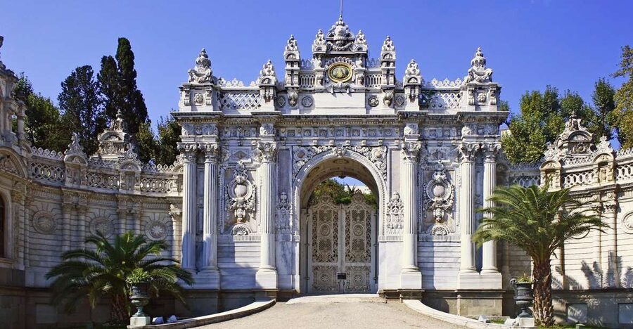 Istanbul: Dolmabahce Palace and Grand Bazaar Tour - Key points to know before booking