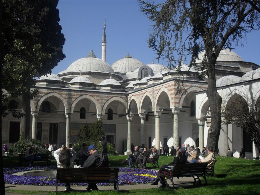 İstanbul: Full-Day Tour with Grand Bazaar - Topkapi Palace and the Ottoman court