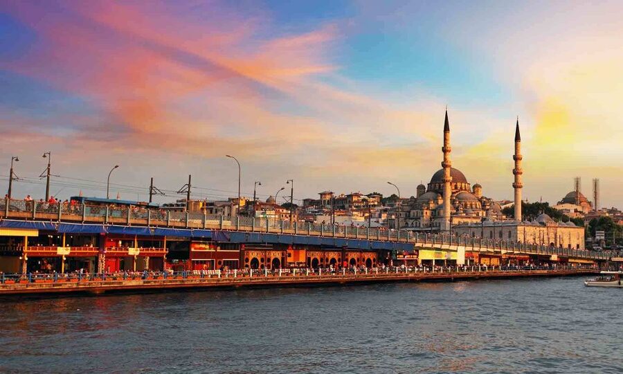 Istanbul Old City to Grand Bazaar Tour - Hagia Sophia: a building with two great identities