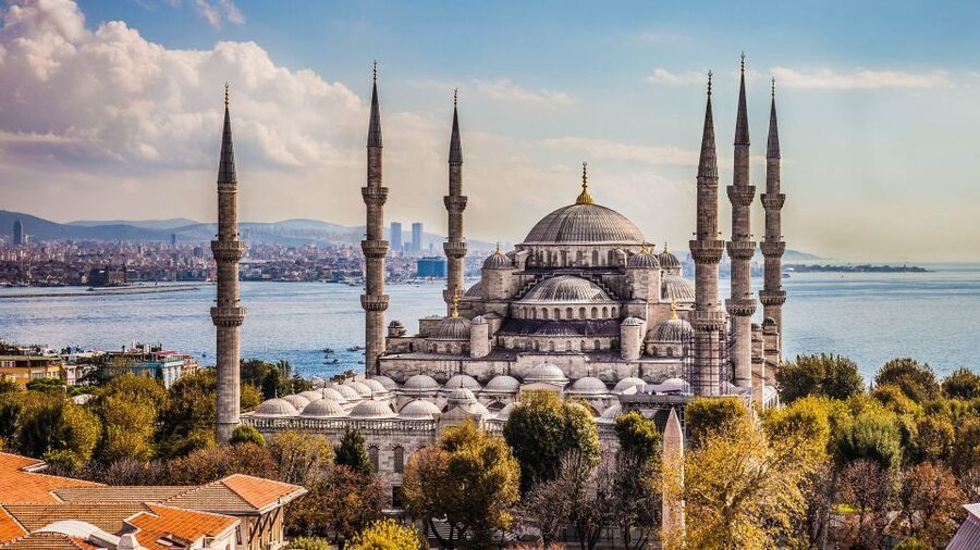 Istanbul Old City to Grand Bazaar Tour - What the guides add to the day