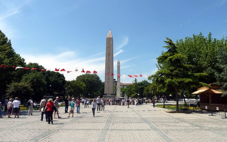 Istanbul Old City to Grand Bazaar Tour - Who should book this experience?