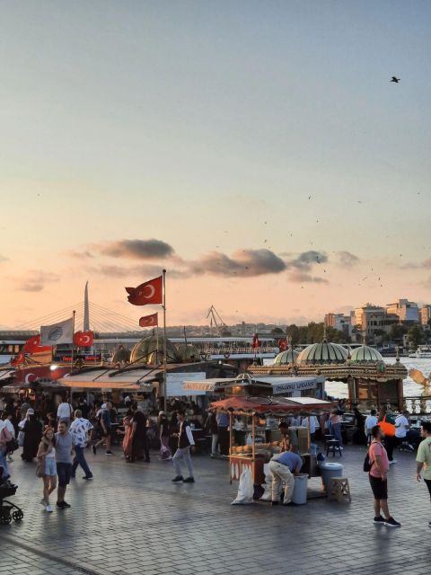 Istanbul Private Shopping Tour – Grand Bazaar & Spice Market - What the guide adds beyond translation