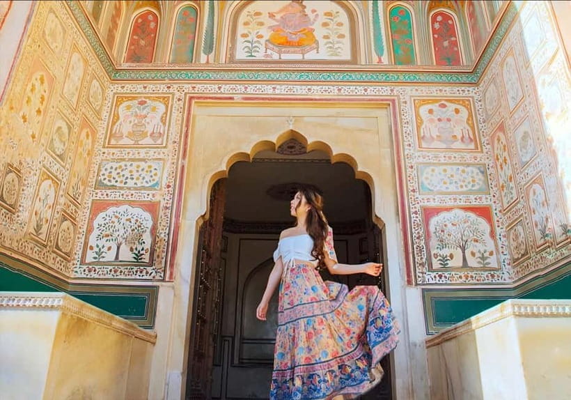 Jaipur: Half-Day Guided Sightseeing Tour with Flower Market - Gaitor’s marble memorials and Jaipur’s royal past