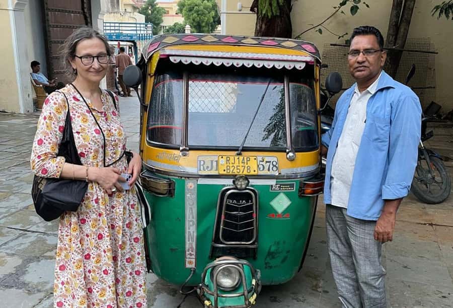 Jaipur: Half-Day or Full-Day Tour with Flower Market - Royal Gator Tumba and Jal Mahal