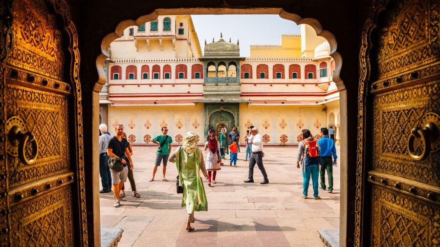 Jaipur Sightseeing by Tuk-Tuk: Temples, Palaces & Markets - Shopping shows Jaipur beyond the palaces