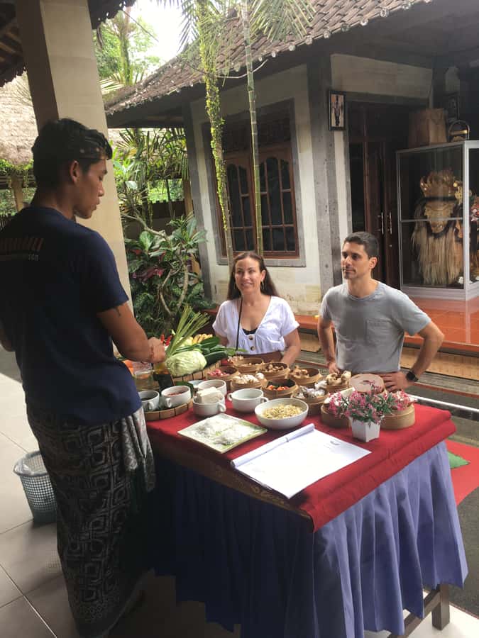 Jambangan bali cooking class with morning market tour - Cooking with traditional methods