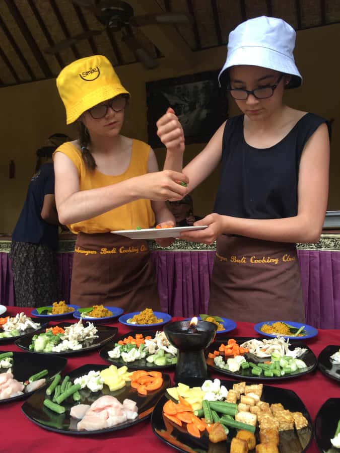 Jambangan bali cooking class with morning market tour - Pickup, timing, and comfort