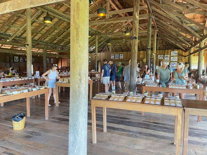 Kampot Pepper Farm, Salt Fields, Crab Market from Phnom Penh - Kampot pepper at La Plantation