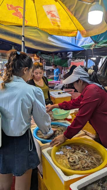 Kampot Pepper & Kep/Crab Market Tours: Salt, Secret lake - Salt fields and the limits of the wet season
