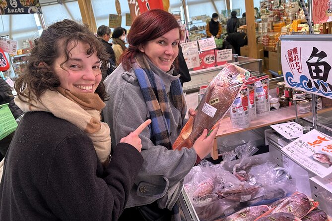 Kanazawa: 2-Hour Private Tour of Omicho Market with Tastings - The First 30 Minutes: Reading the Market