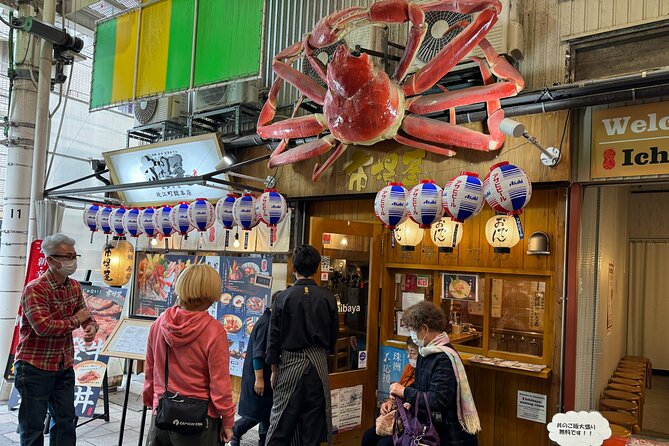 Kanazawa: 2-Hour Private Tour of Omicho Market with Tastings - Seafood at Oguchi Suisan