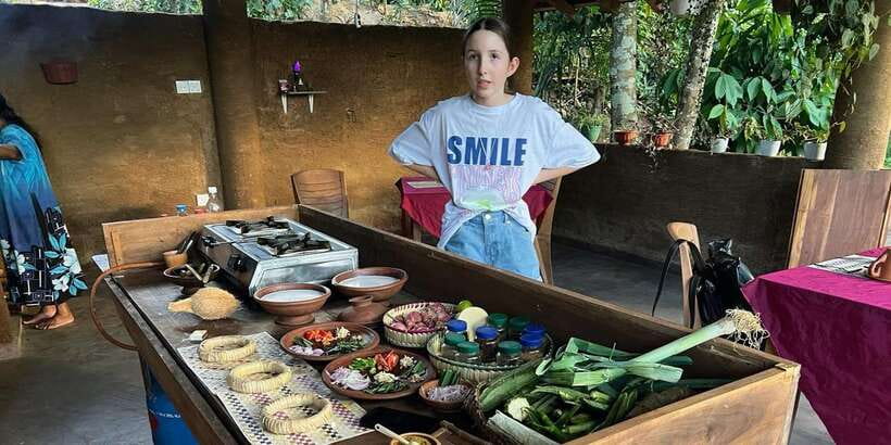 Kandy: Village Cooking Class 12 Dishes with Market Tour - The market visit puts vegetables in your hands
