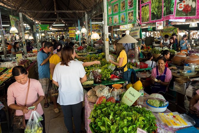 Khlong Lat Mayom & Taling Chan Local Floating Markets Tour (SHA Plus) - Practical details before you reserve