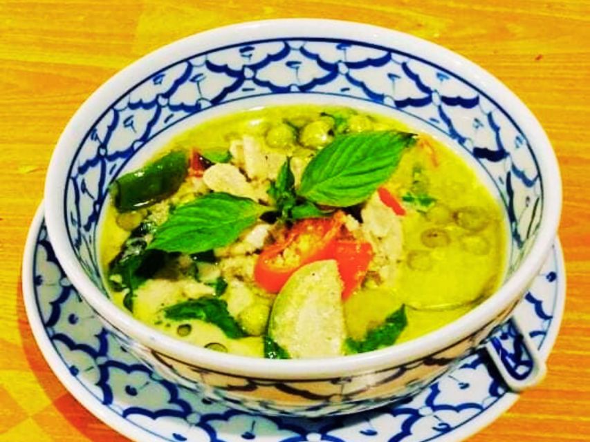 Ko Lanta: Thai Cooking Class with Market Tour and Dinner - Morning cooking from 9:00 a.m. to 2:30 p.m.