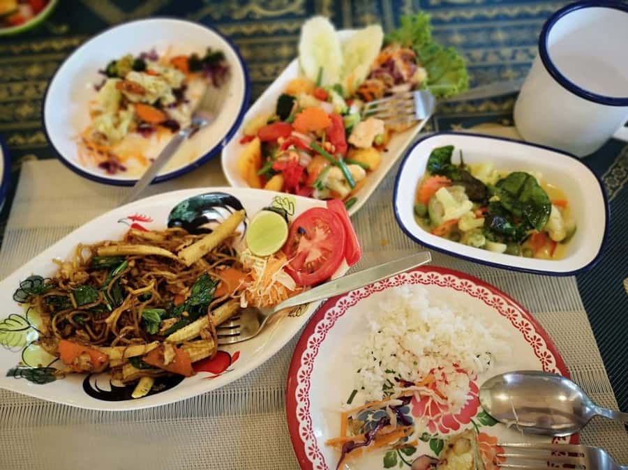 Koh Samui: Thai Cooking Class with Local Market Tour - A 30-minute lesson in Thai ingredients