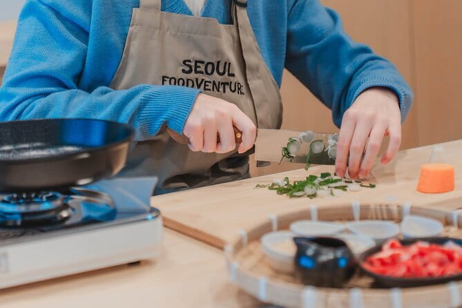 Korean Cooking Class with Grocery Shopping at Seoul Local Market - Should you book the Mangwon Market cooking class?