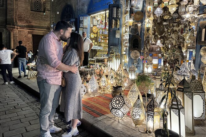 Koshary Abou Tarek Old Cairo and Khan Elkhalili Market Tour - Finding quiet at Al Hakim Mosque