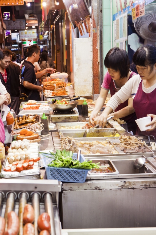 Kowloon: Private Night Markets & Street Food Experience - Dundas Street and the gaai behind the main roads
