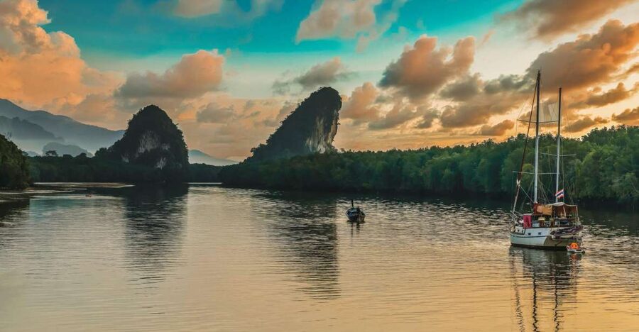 Krabi: Private Sunset Boat Trip and Night Market Tour - A Four-Hour Evening That Starts on the Krabi River