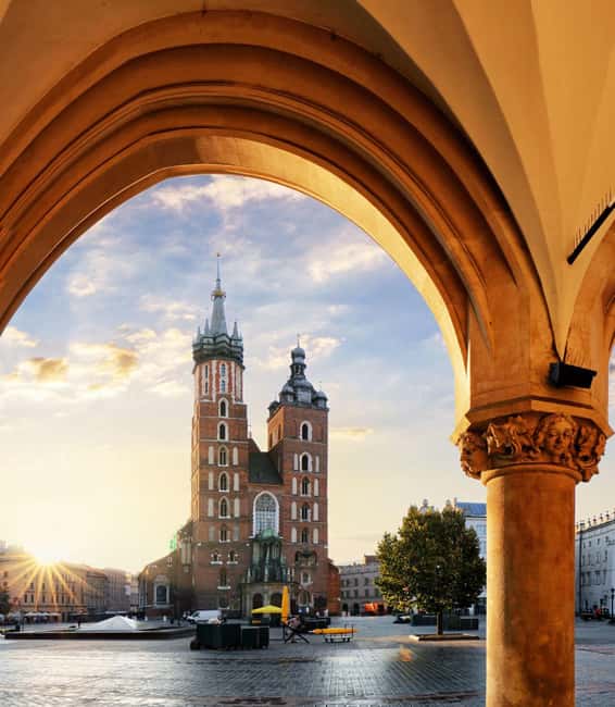 Krakow: The Underground Market Museum Guided Tour - What the skip-the-line ticket is worth