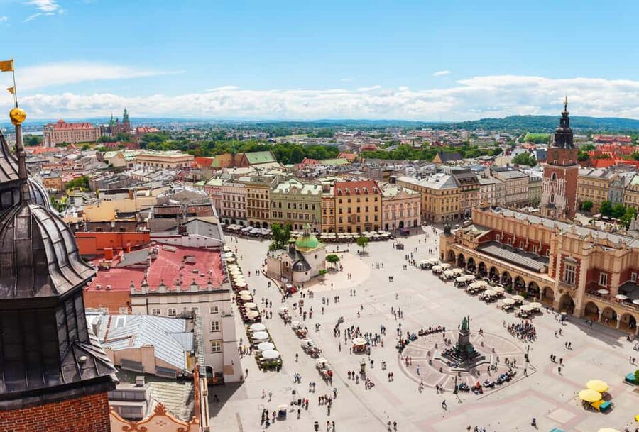 Krakow: The Underground Market Museum Guided Tour - Medieval trade, workshops, and daily work